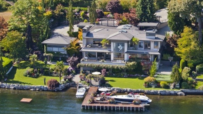 11 of The Biggest House in the World (Most Expensive House)