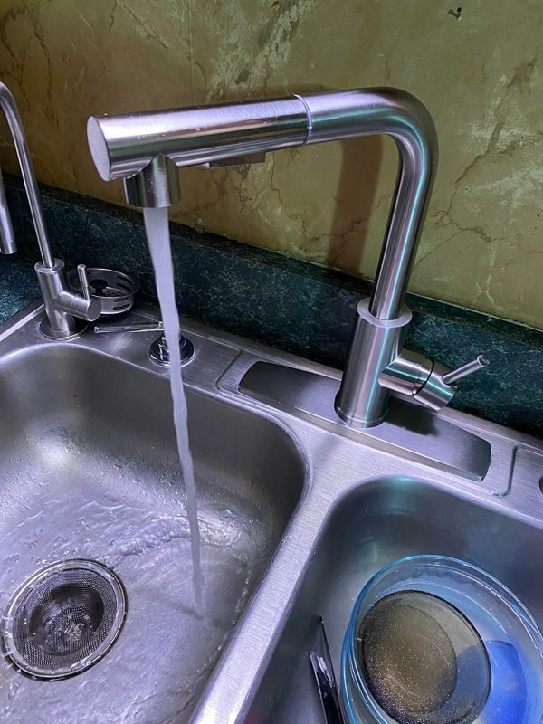 1. FORIOUS Kitchen Faucet with Pull Out Sprayer