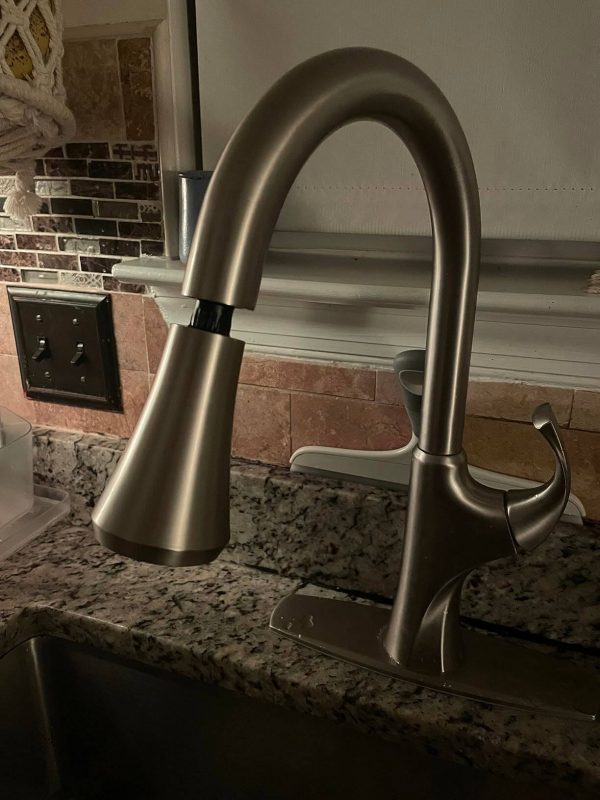 6. Pfister Miri 2.0 Kitchen Faucet with Pull Down Sprayer, Single Handle