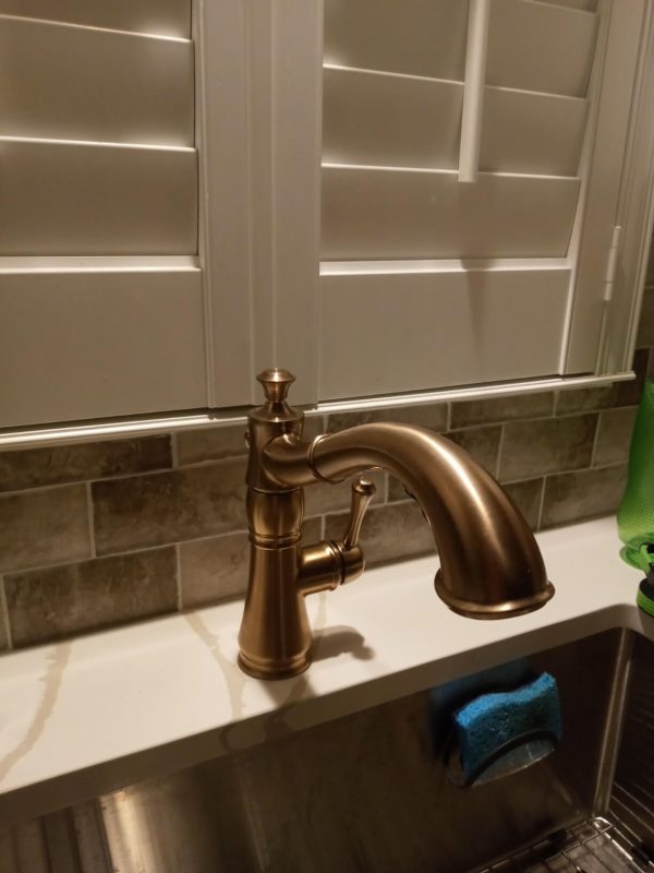 7. Delta Cassidy Faucet Single Handle Kitchen Sink Faucet