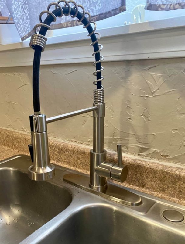 5. Polished Chrome Sink Faucet with LUFEIDRA Sprayer
