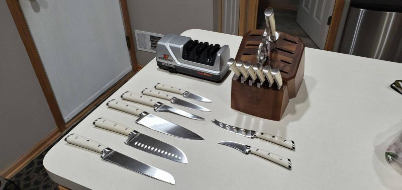 2. Chef’sChoice Trizor 15XV Professional Electric Knife Sharpener