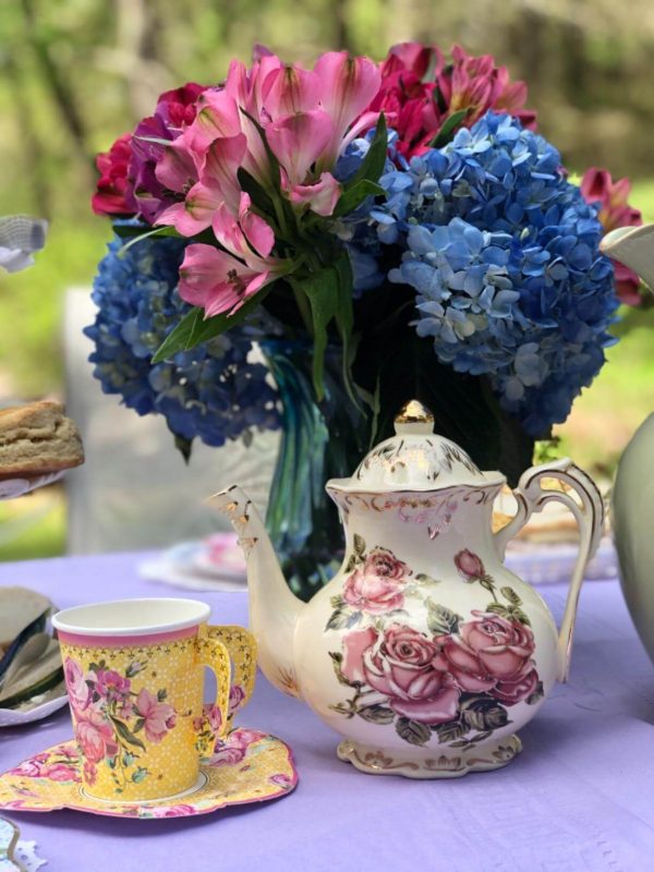 3. YOLIFE Pink Rose Ceramic Teapot