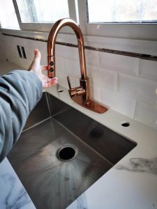 ✅ 5 Best Modern Kitchen Faucets [ Unique Contemporary Design ]