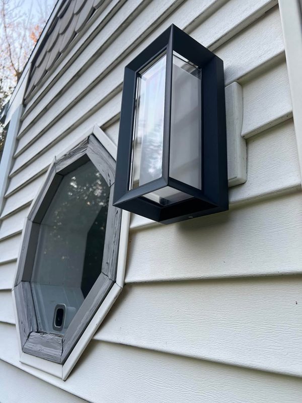 1. Modern Wall Lamp Matte Black Outdoor Wall Lamp