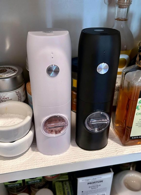 5.Electric Salt and Pepper Grinder Set (2 Pack)
