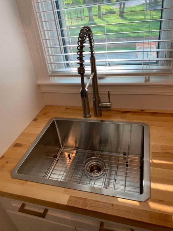 APPASO Undermount 30 Inch Single Bowl Kitchen Sink, Commercial Handmade Kitchen Sink in 10 Inch Stainless Steel 16 Inch HS3018