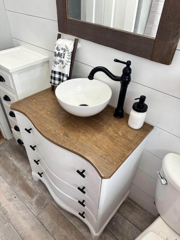 7. GGStudy Black Bathroom Faucet 360° Swivel Single Handle