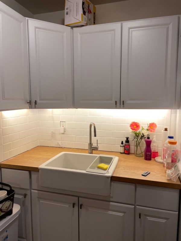 1. WOBANE Under Cabinet LED Lighting Kit, 6 PCS LED Strip Lights with Dimmer and Remote Control Adapter