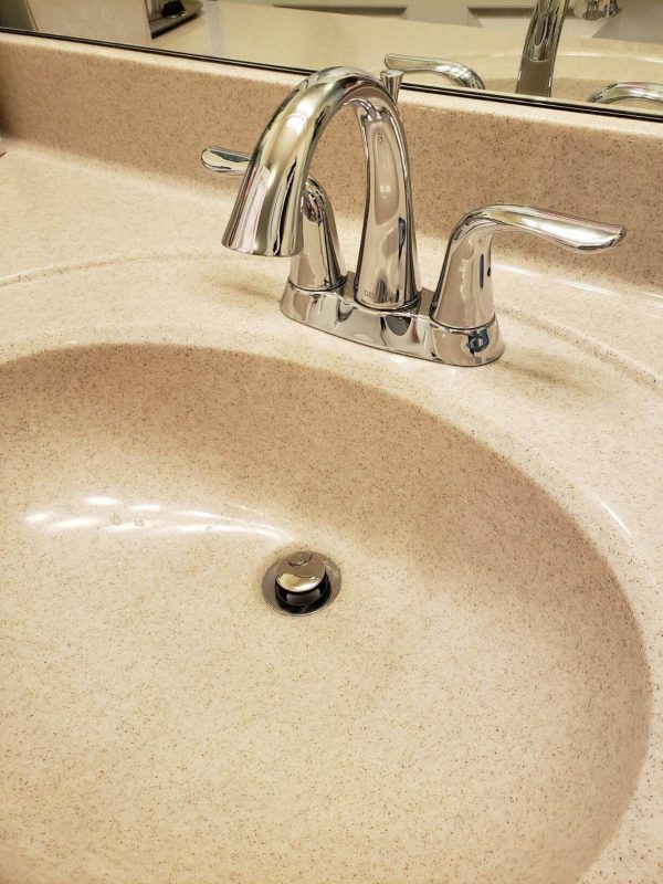 2. Delta Lahara Faucet Centerset Chrome Bathroom Faucet