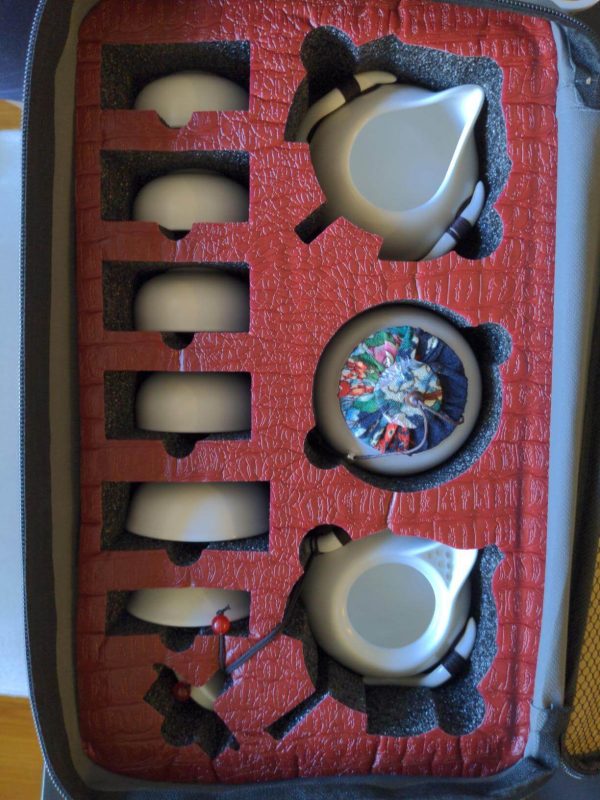 2. fanquare Portable Travel Tea Set