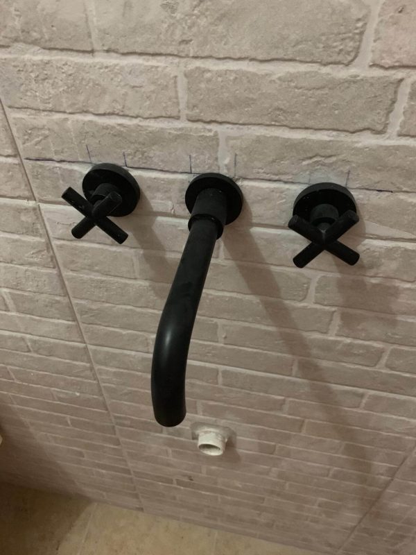 7 Wall Mounted Bathroom Faucets Single Faucets Single Handle